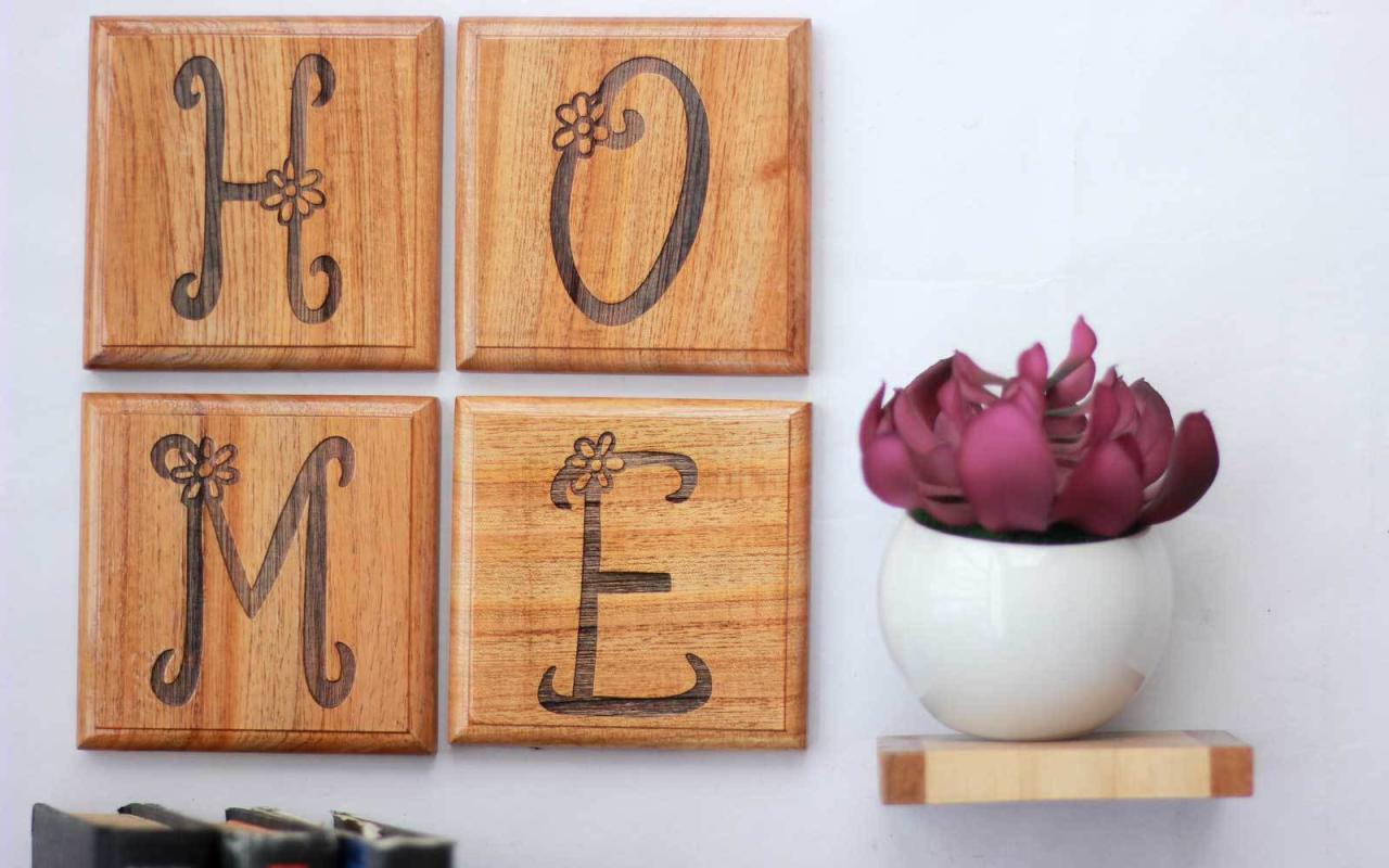 Decor Wooden home accents